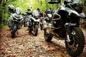 bmw-gs-adventure-bikes-forest-trail